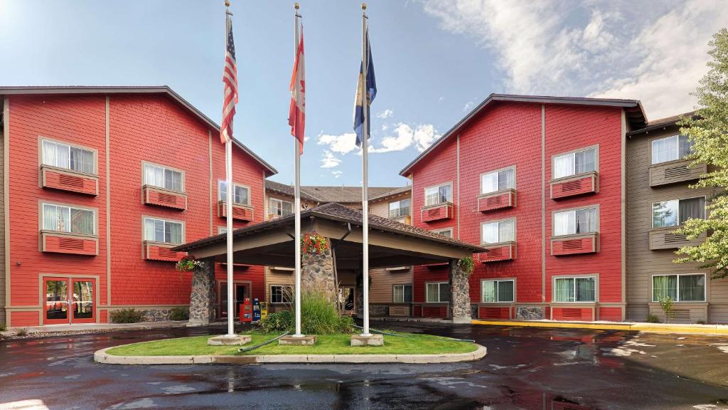 Best Western Rocky Mountain Lodge Main image 1